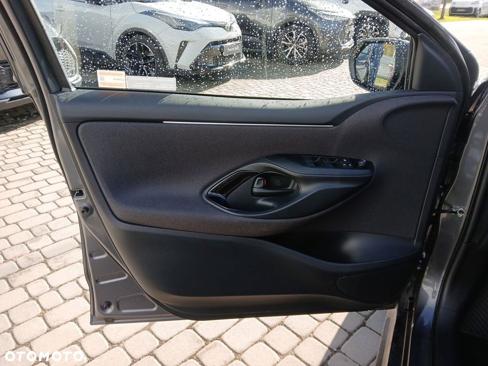 Toyota Yaris Hybrid 1.5 Style - 21