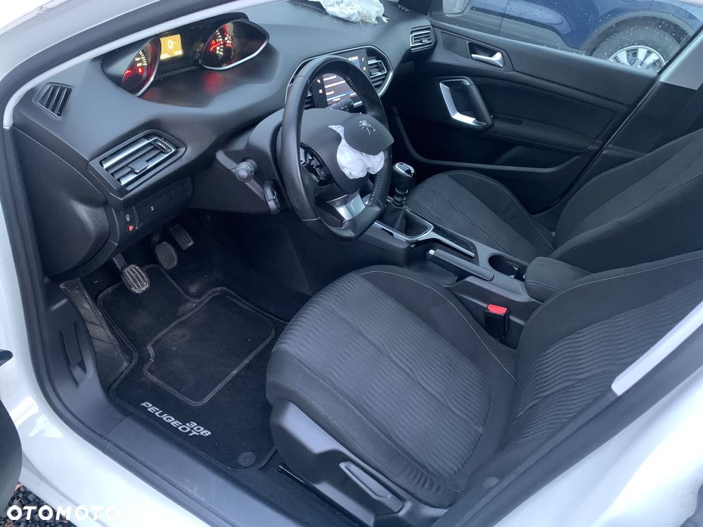 Peugeot 308 - 14
