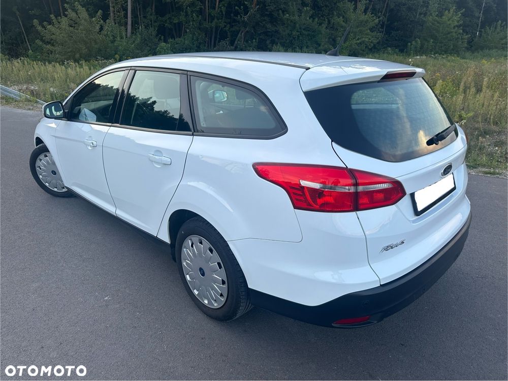 Ford Focus 1.5 TDCi ECOnetic 88g Start-Stopp-System Business - 4
