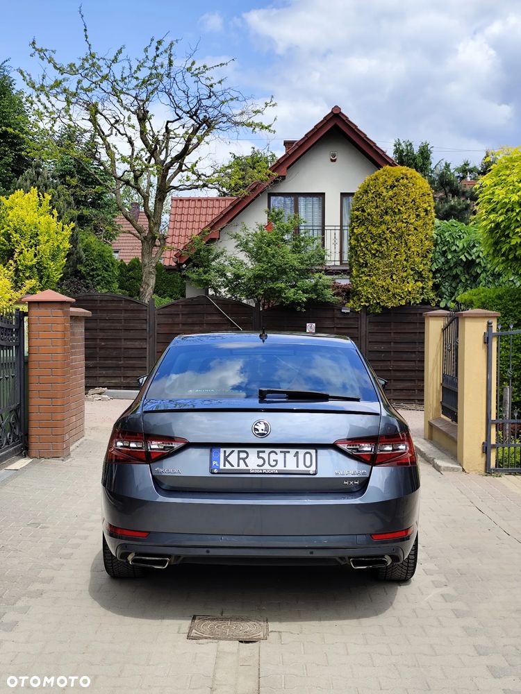 Skoda Superb 2.0 TSI 4x4 Sportline DSG - 8