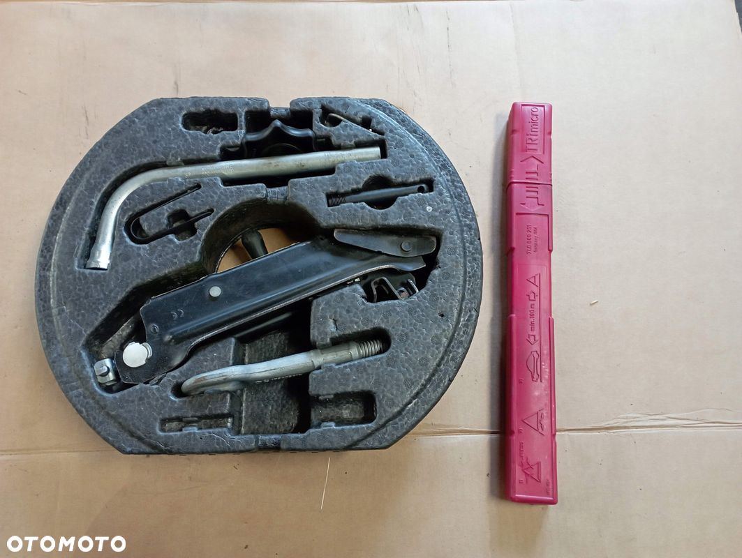 AUDI A3 8P ZESTAW NAPRAWCZY WKŁAD KOŁA TRÓJKĄT 1K0012115F 7L0860251 - 1