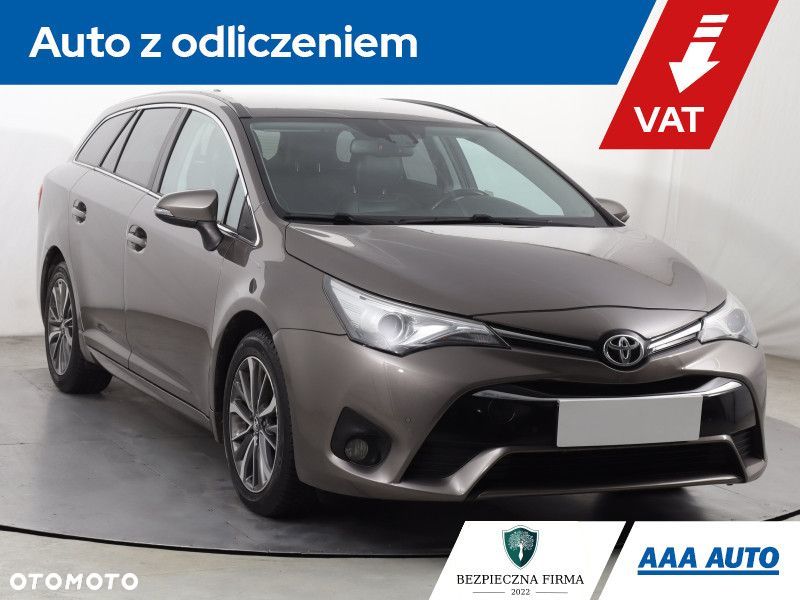 Toyota Avensis - 2