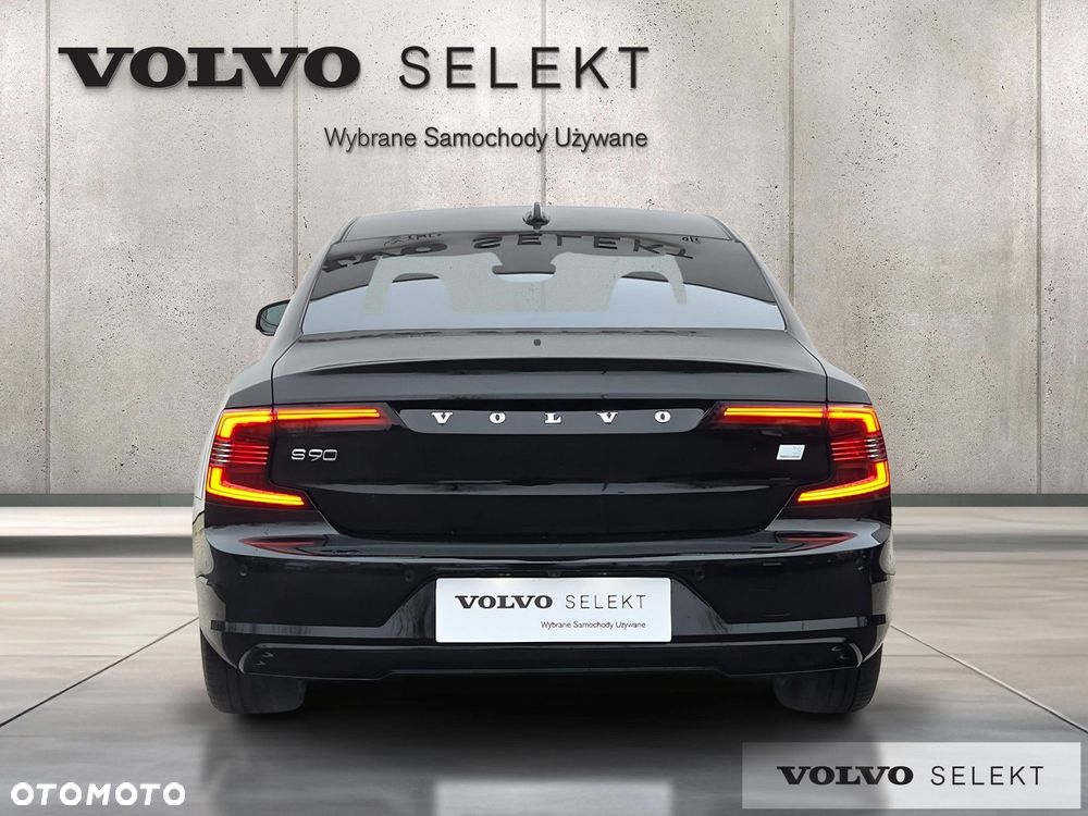 Volvo S90 T8 AWD Plug-In Hybrid Ultimate Dark - 4