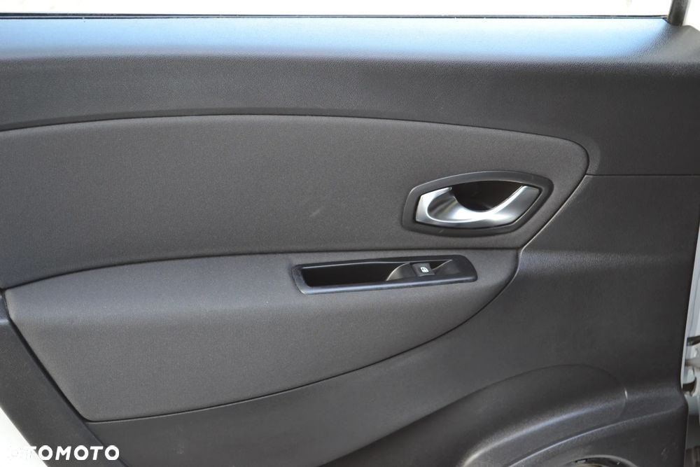 Renault Scenic Energy TCe 115 S&S Xmod Bose Edition - 32