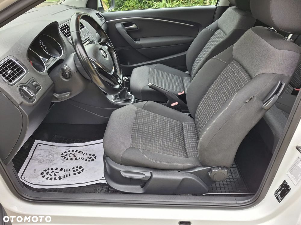 Volkswagen Polo 1.4 TDI (Blue Motion Technology) Highline - 14