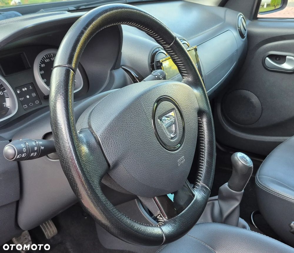 Dacia Duster 1.6 16V 4x2 Prestige - 9