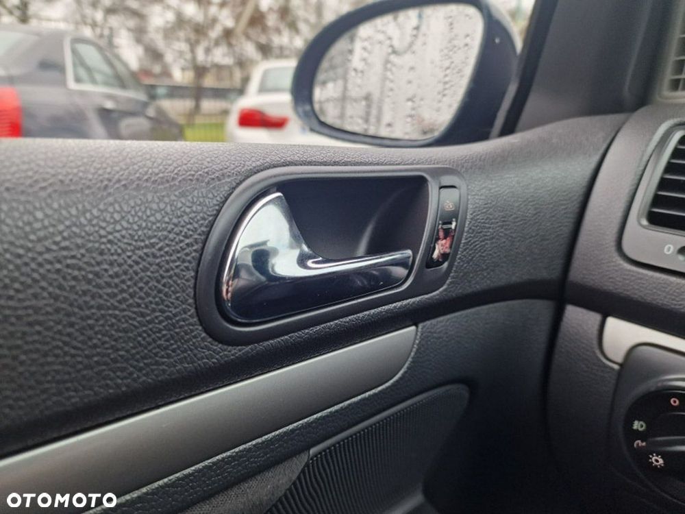 Volkswagen Golf V 1.4 FSI Comfortline - 10