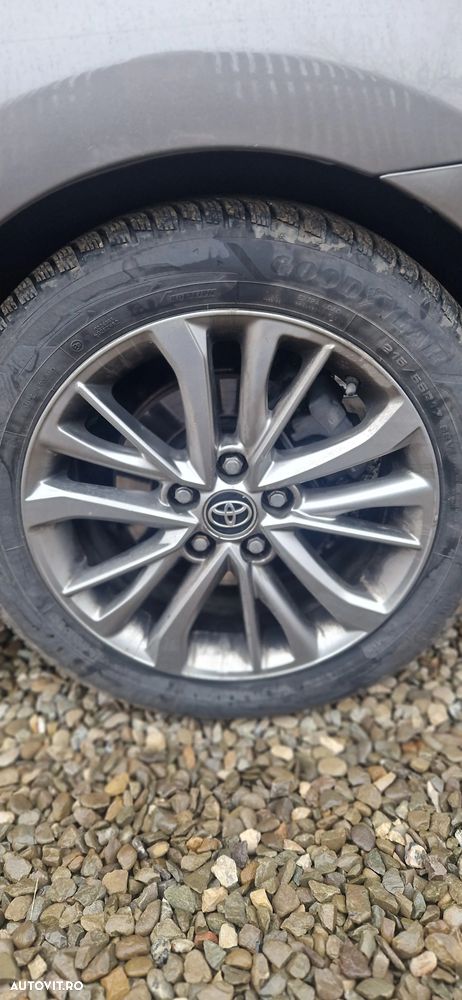 Toyota Avensis 2.0 D-4D Executive - 3