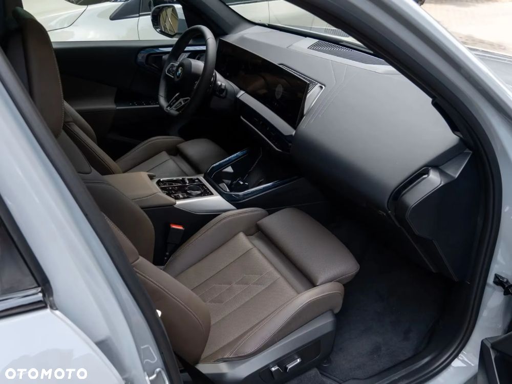 BMW X3 xDrive20 mHEV - 13