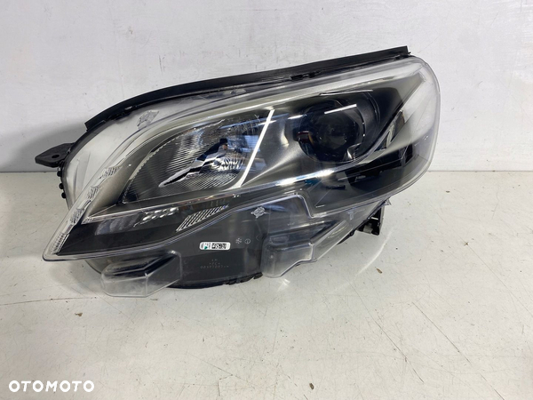 LAMPA LEWY PRZÓD LEWA PRZEDNIA PEUGEOT EXPERT III EU