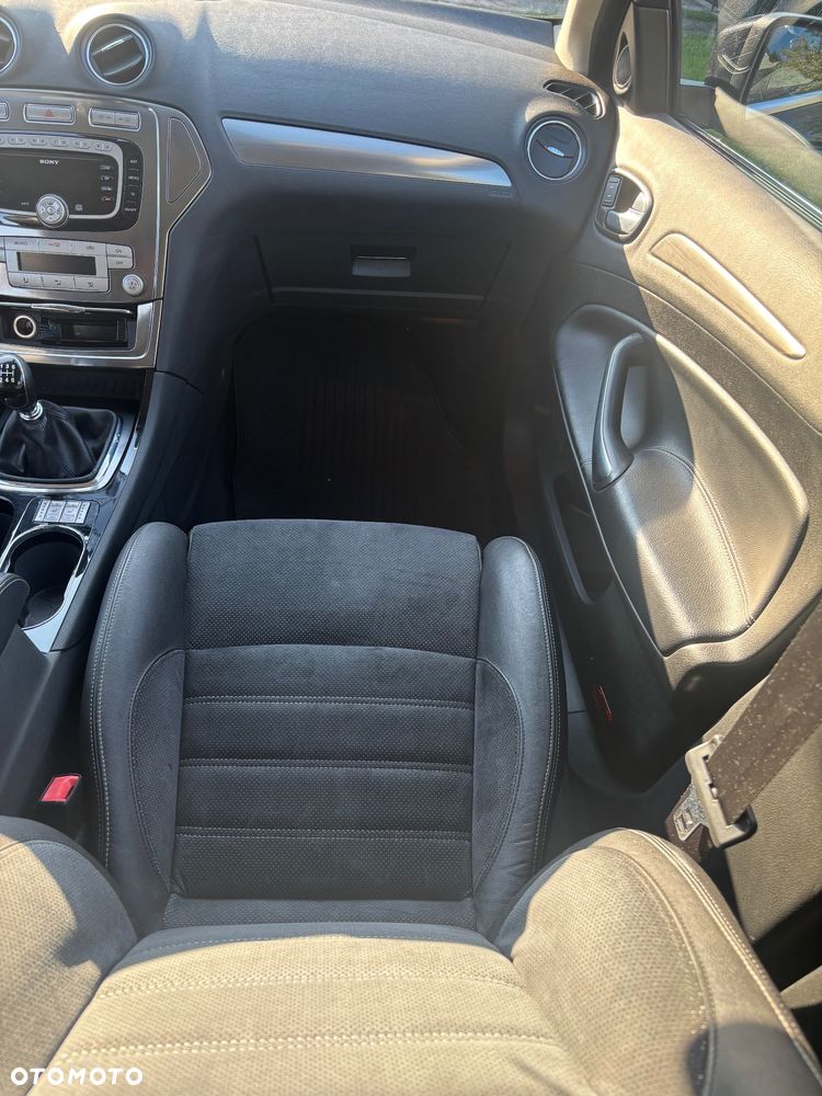 Ford Mondeo 2.0 TDCi Titanium - 9