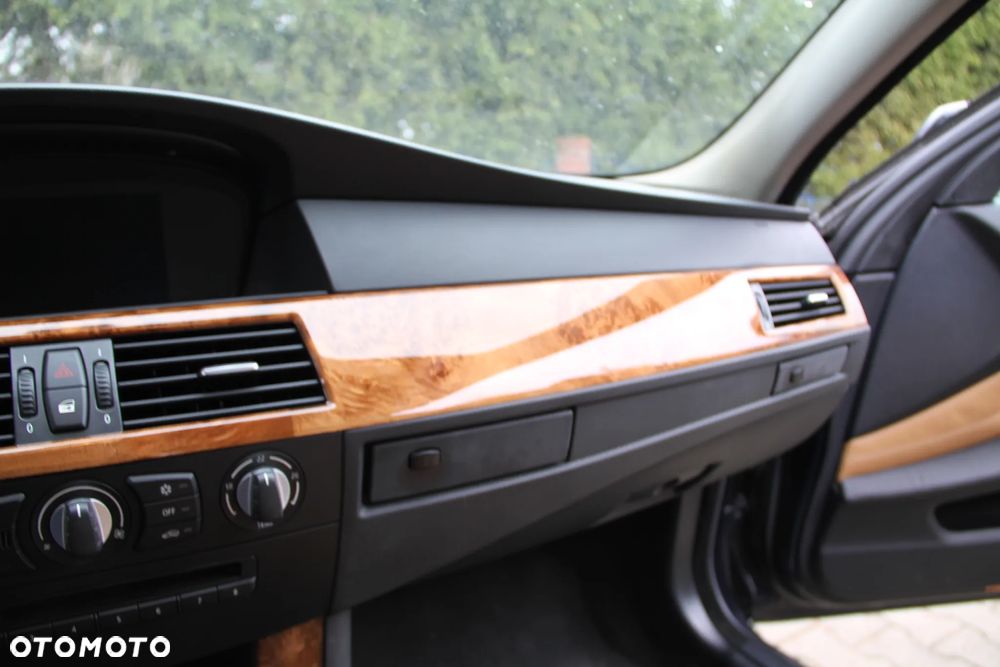 BMW Seria 5 520d - 9
