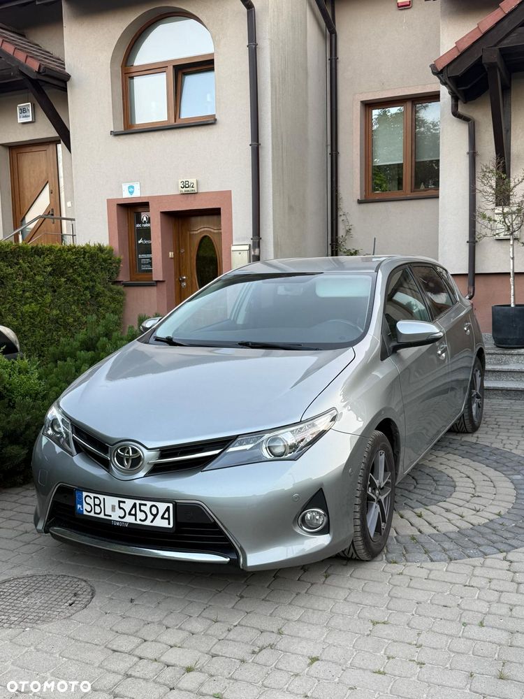 Toyota Auris 1.6 Edition - 1