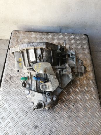 Caixa de 6 velocidades Renault Megane 2 1.5dci ref: TL4 014 - 1