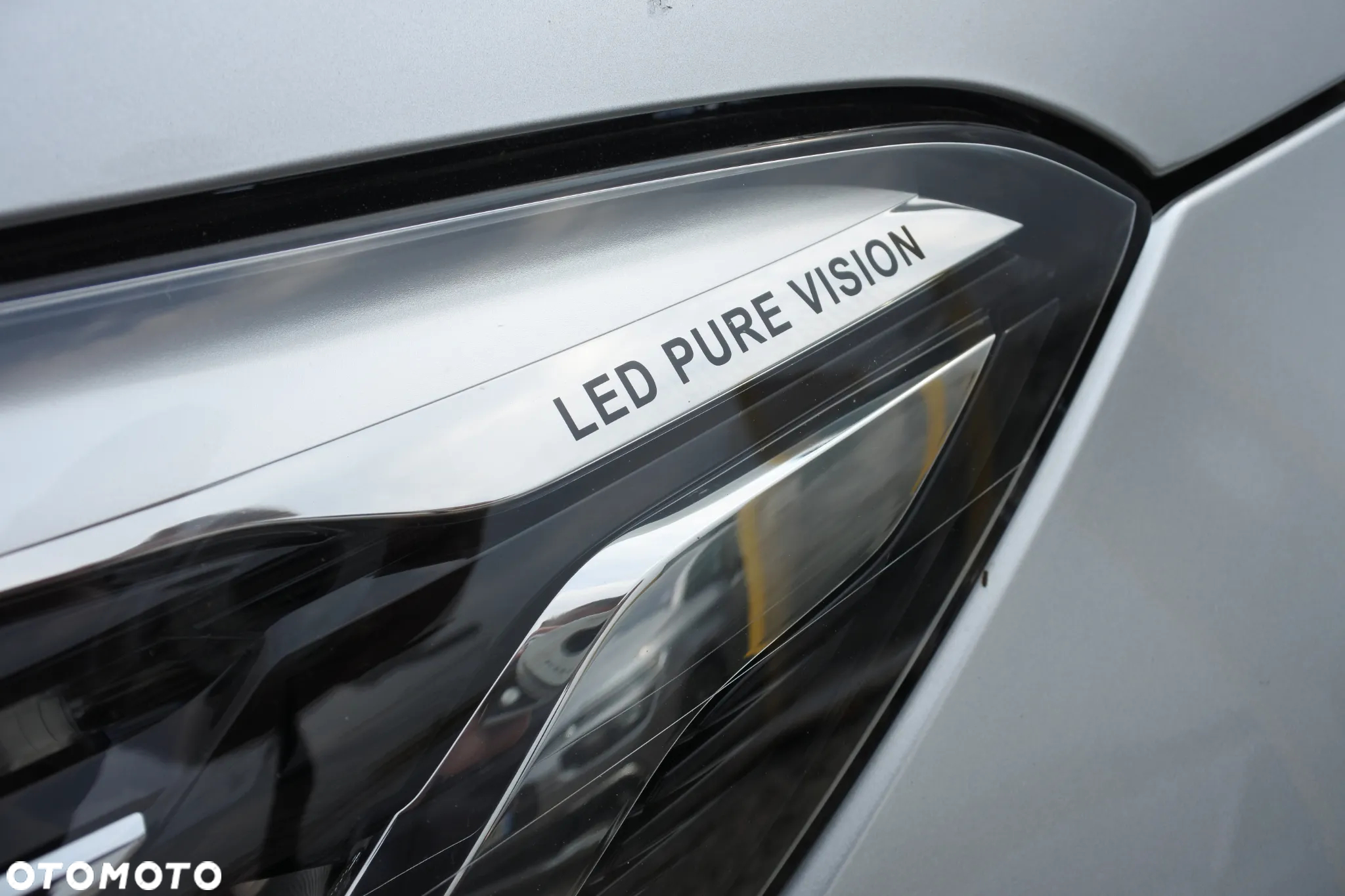 Renault Captur ENERGY TCe 120 EDC Luxe - 28