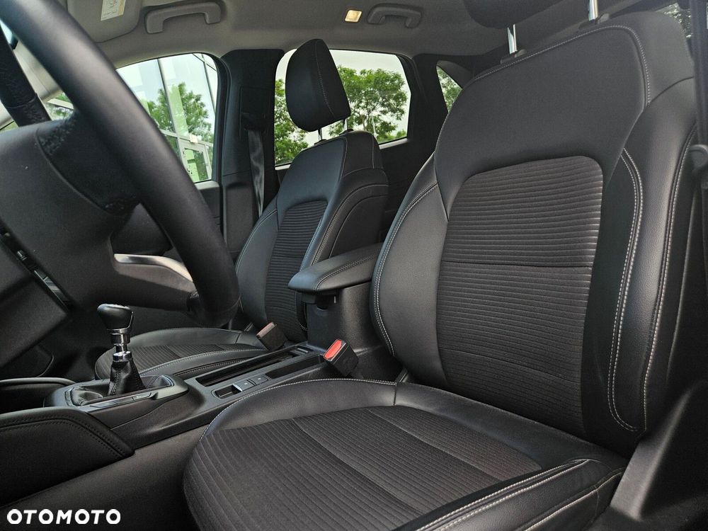 Ford Kuga - 16