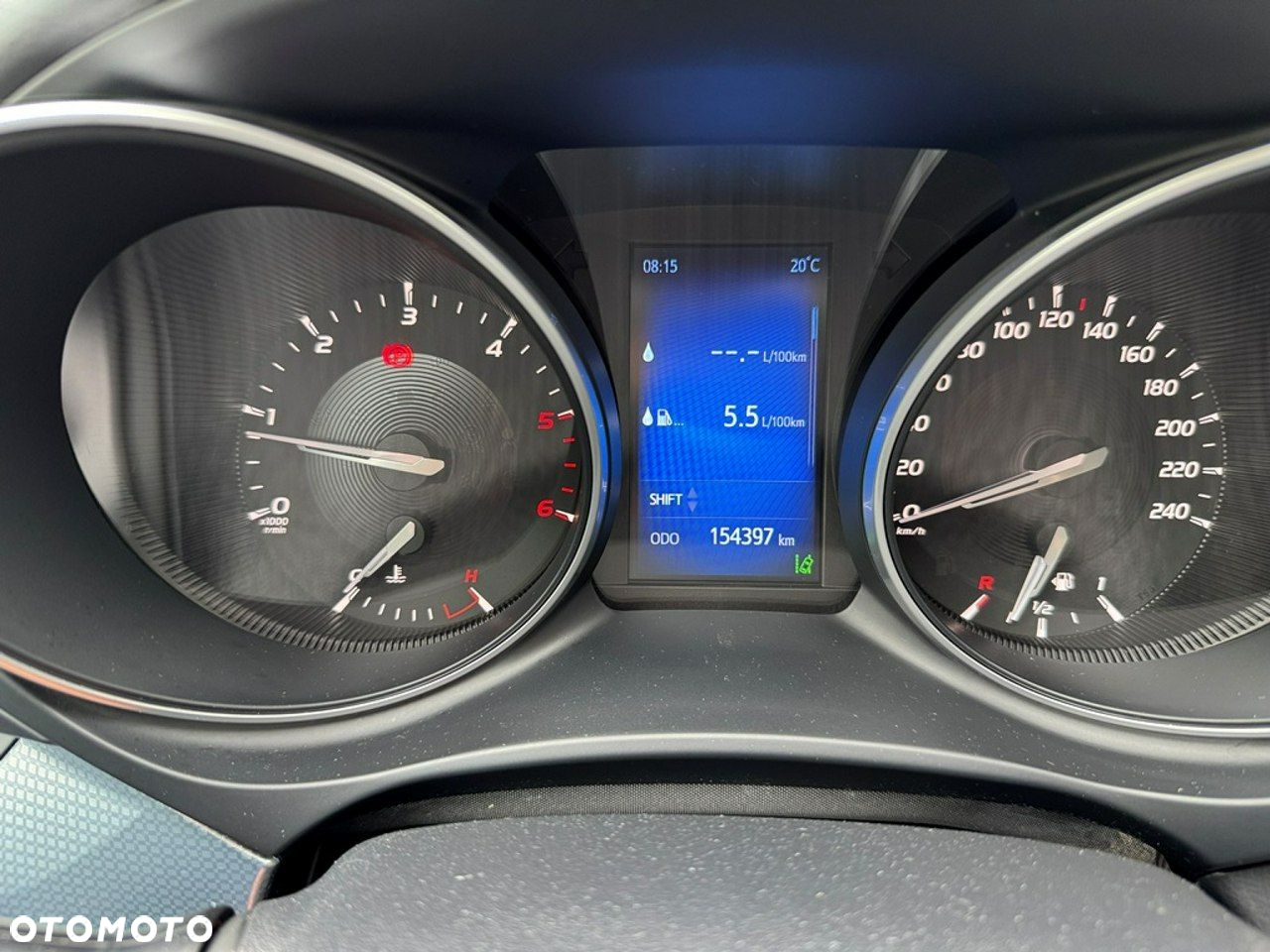 Toyota Avensis - 13