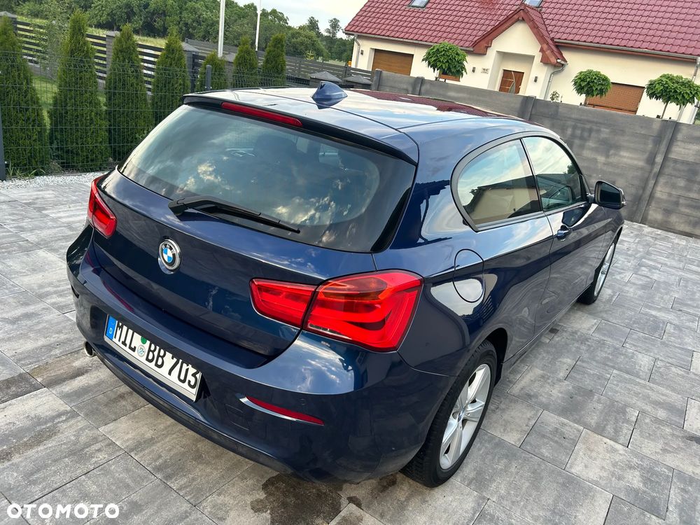 BMW Seria 1 116i - 11