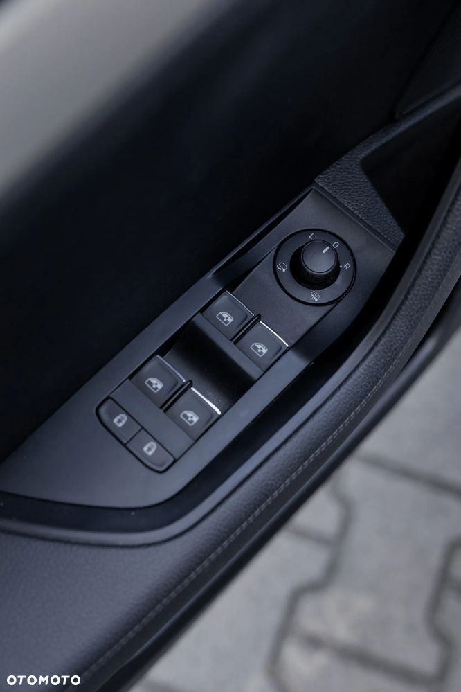 Skoda Superb 2.0 TSI L&K DSG - 11