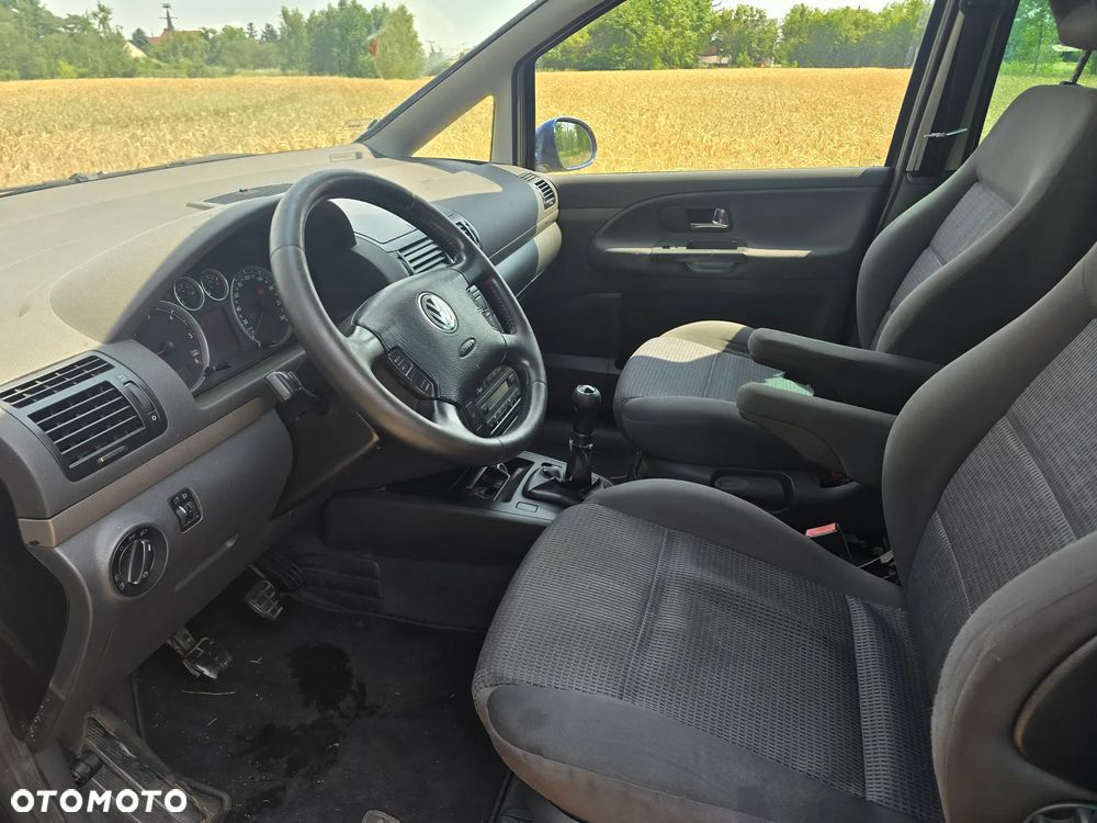 Volkswagen Sharan 1.9 TDI Advantage - 9