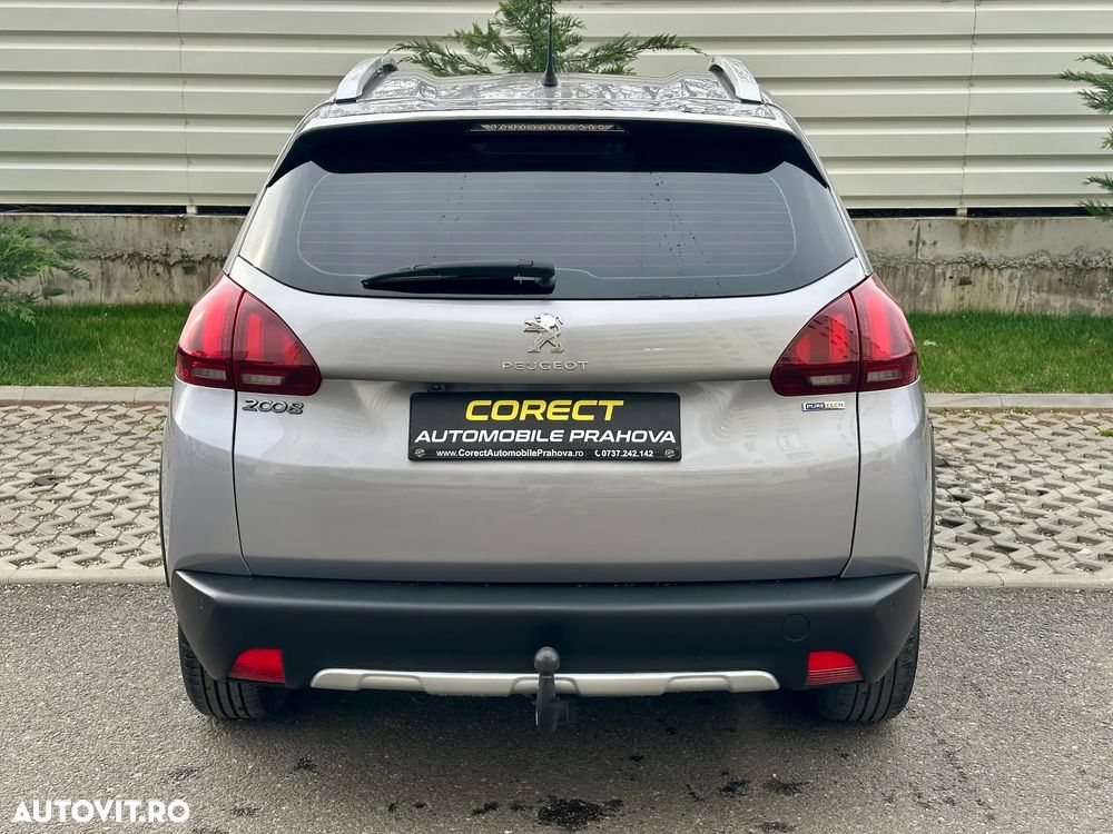 Peugeot 2008 - 8