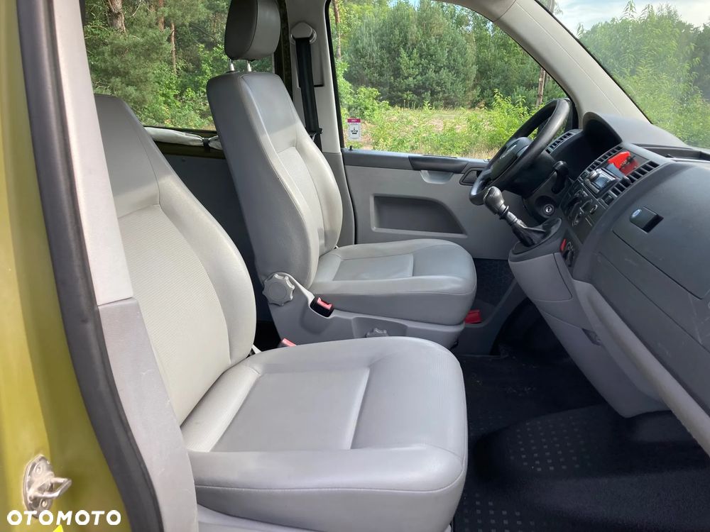Volkswagen Transporter - 9