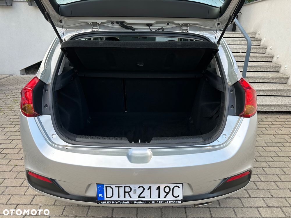 Kia Ceed 1.4 CRDi M - 11