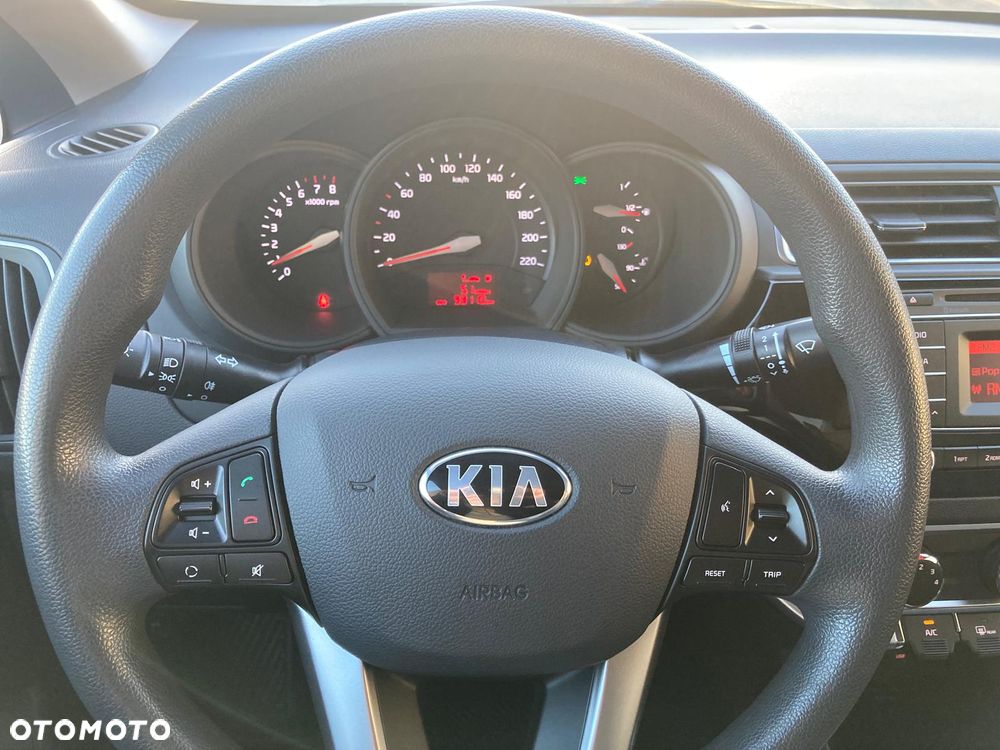 Kia Rio 1.2 M (klm) - 10