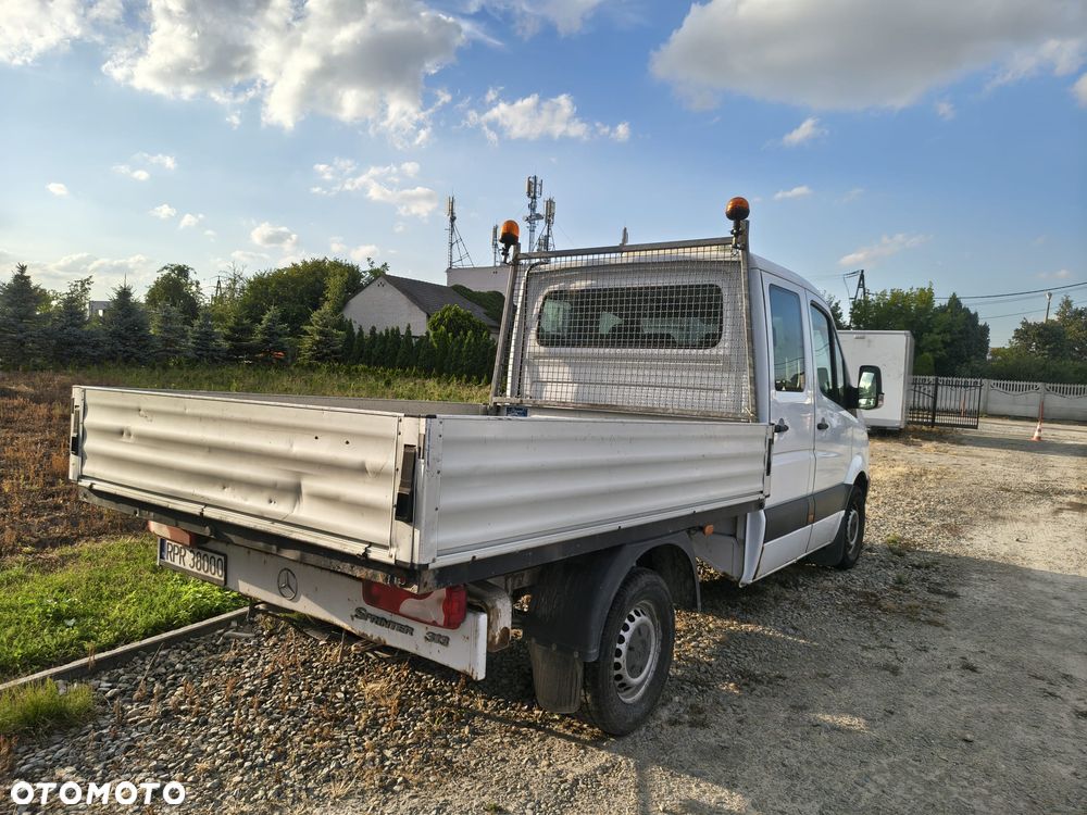 Mercedes-Benz Sprinter - 2