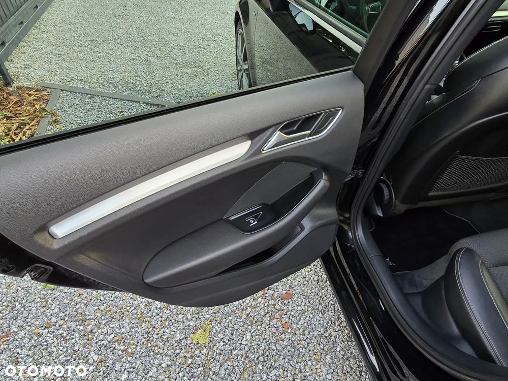 Audi A3 Sportback 1.6 TDI (clean diesel) S tronic S line Sportpaket - 19