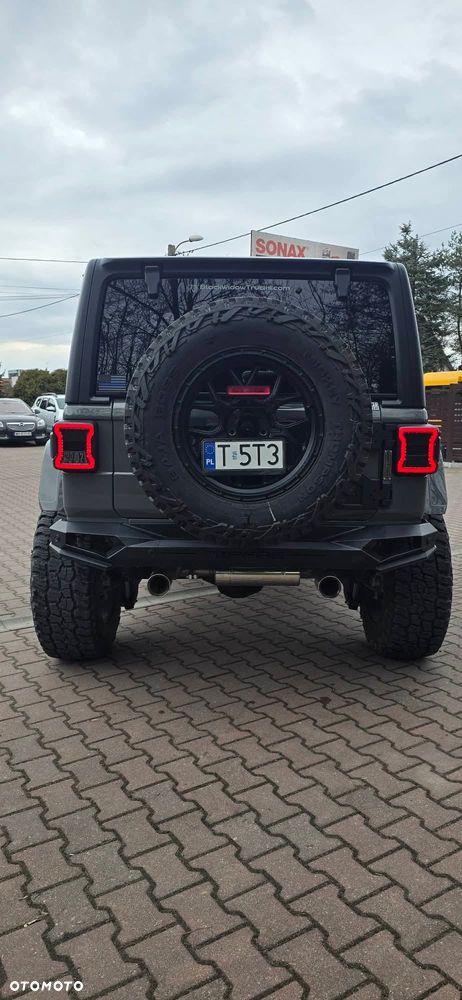 Jeep Wrangler - 12
