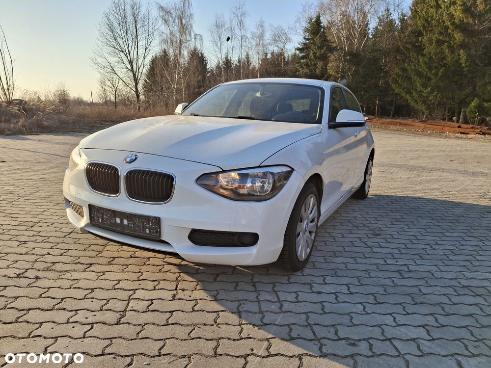 BMW Seria 1 114i Sport Line - 1