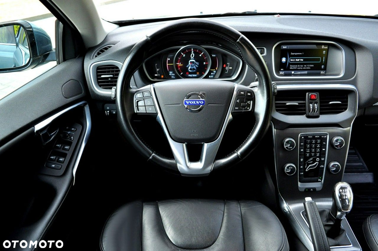 Volvo V40 D2 Momentum - 6