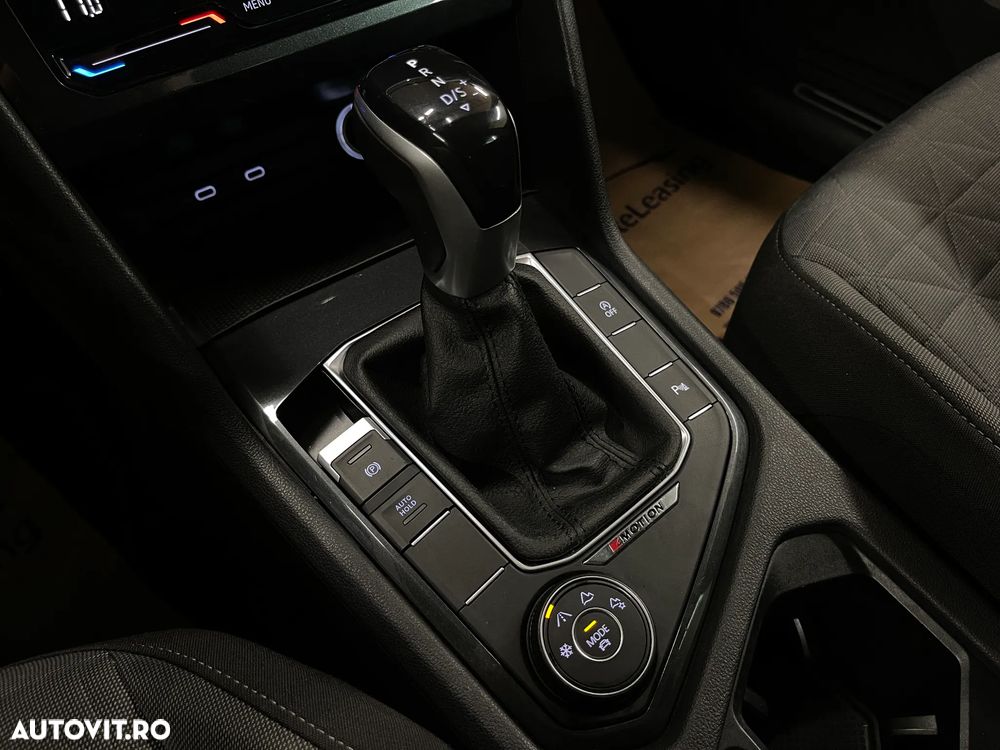 Volkswagen Tiguan 2.0 TDI SCR 4MOTION DSG Life - 30