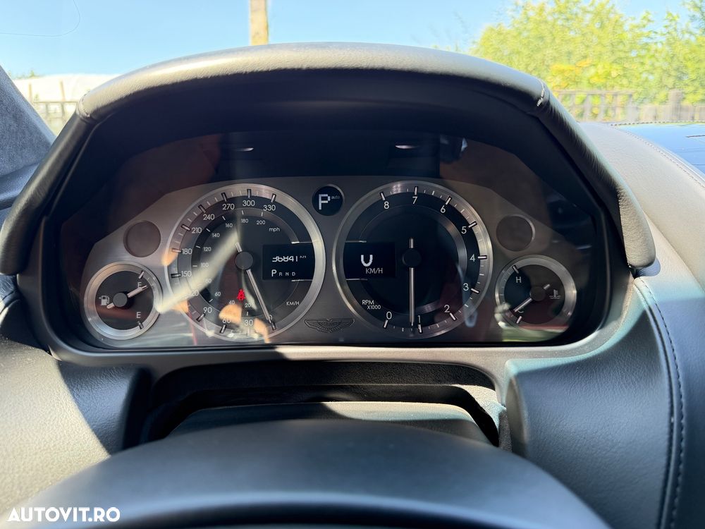 Aston Martin DB9 - 22