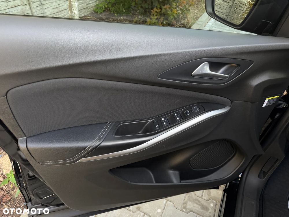 Opel Grandland X 1.2 T GPF Design Line S&S - 23