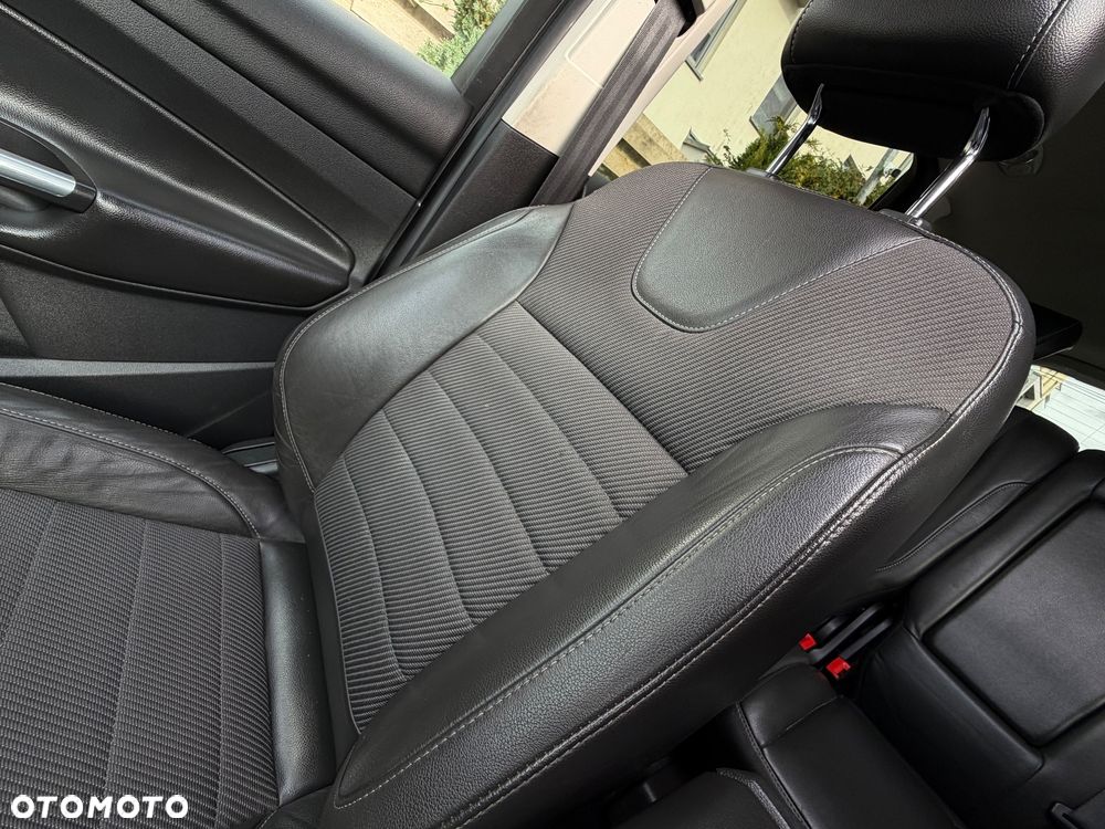 Ford Kuga 2.0 TDCi 4WD Titanium Plus - 26