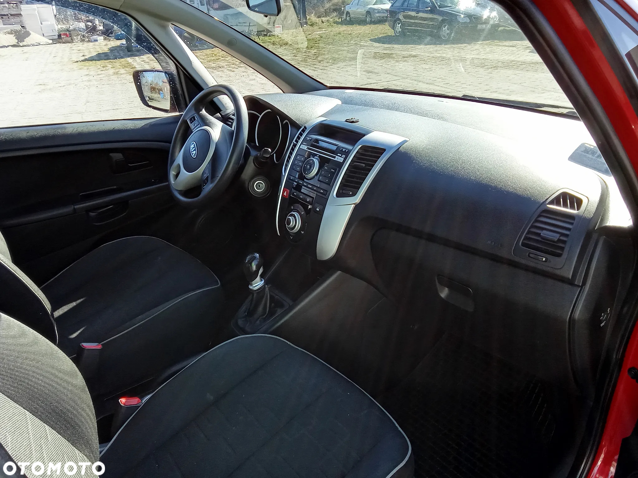 Kia Venga - 5
