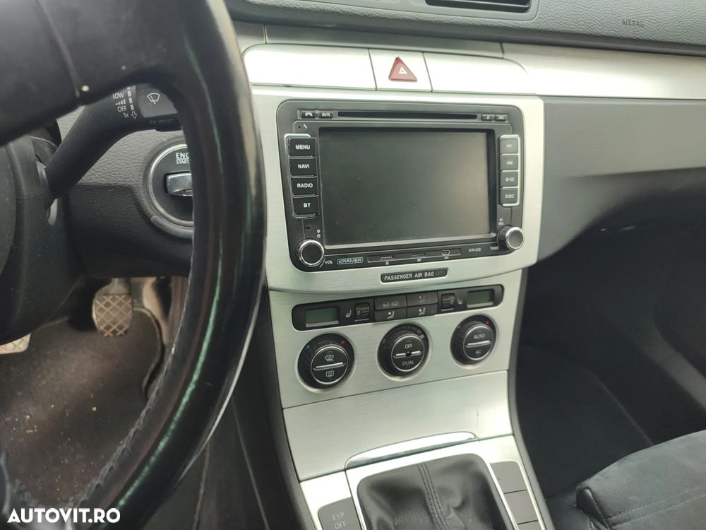 Volkswagen Passat - 4