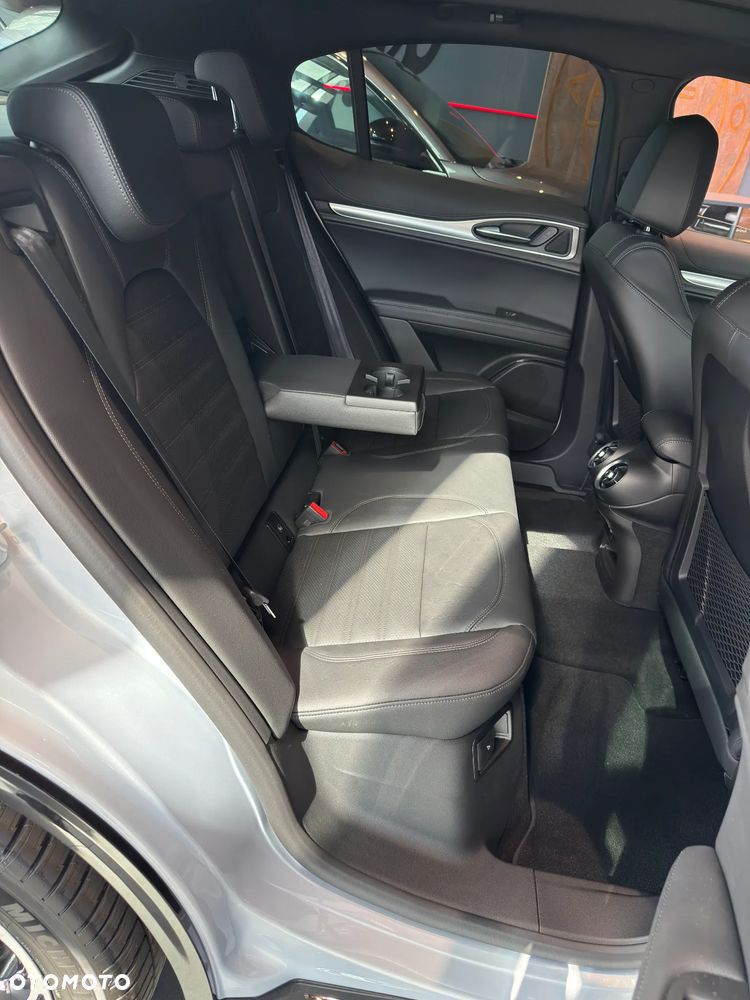 Alfa Romeo Stelvio 2.2 JTDM Sprint Q4 - 10