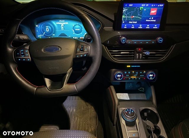 Ford Kuga - 10