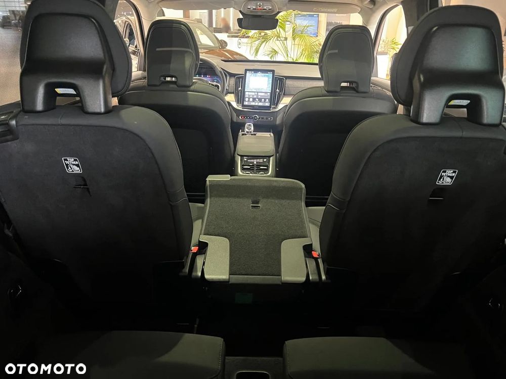 Volvo XC 90 - 11