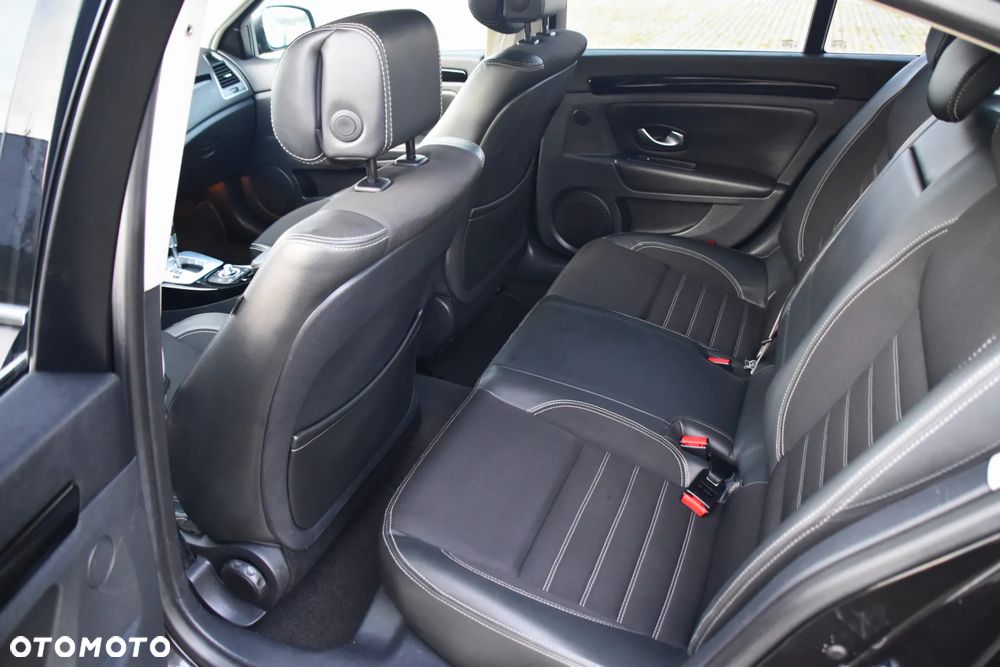 Renault Laguna dCi 175 FAP Bose Edition - 8