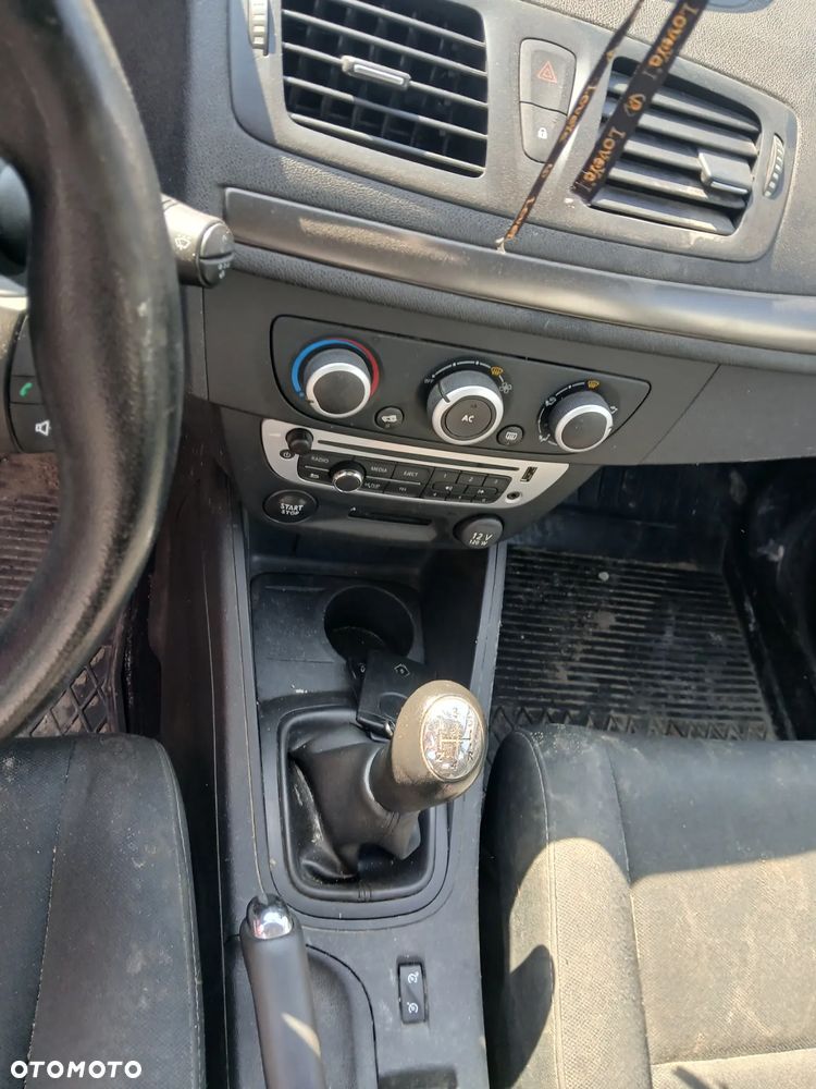 RENAULT MEGANE III 3 fotel fotele kanapa deska kokpit podsufitka boczek boczki klamka podłokietnik - 5