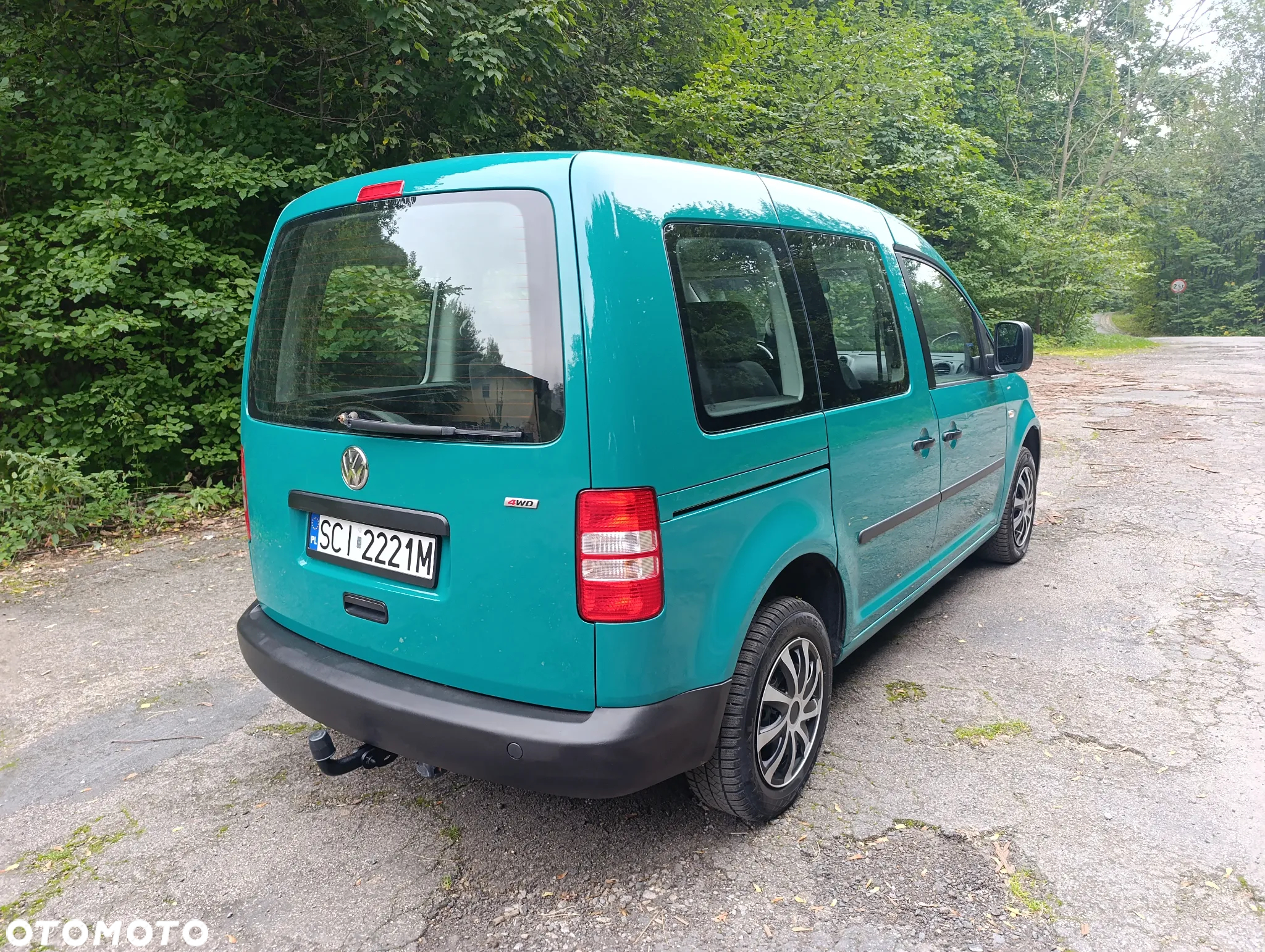 Volkswagen Caddy 2.0 TDI Comfortline 4Motion - 6