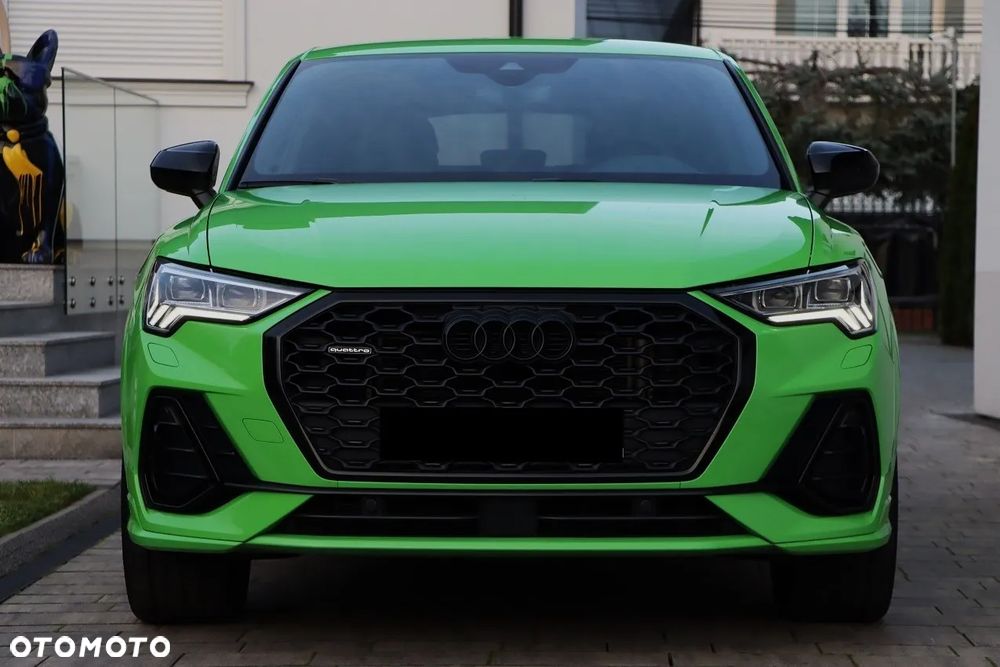 Audi Q3 Sportback - 11