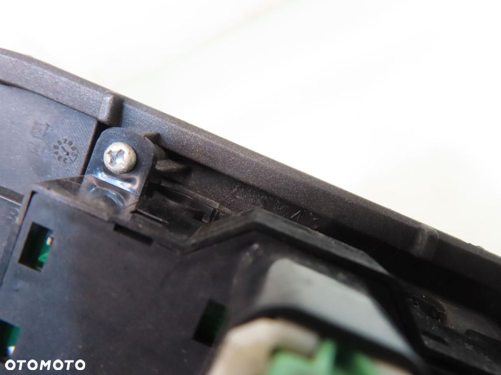PANEL SZYB HONDA JAZZ II 83543SAAG410 - 7