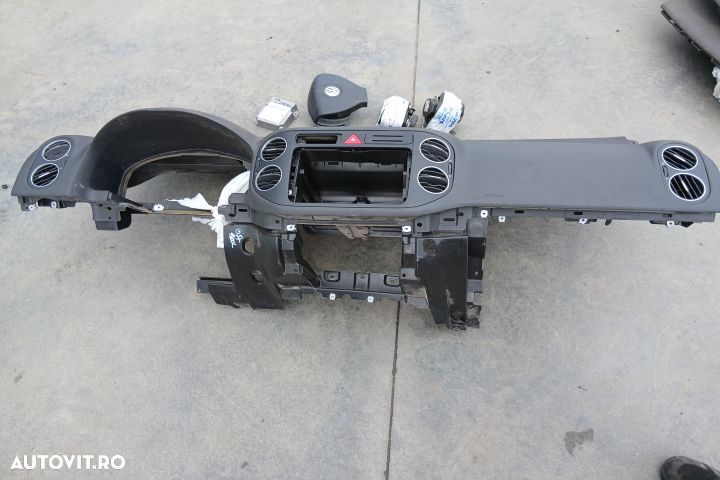 Kit airbag cu plansa de bord 1K0909605T 1K3857706D 5M1857705B 1K09096 - 4