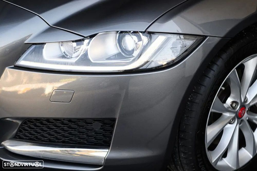 Jaguar XF 2.0 D R-Sport Aut. - 19