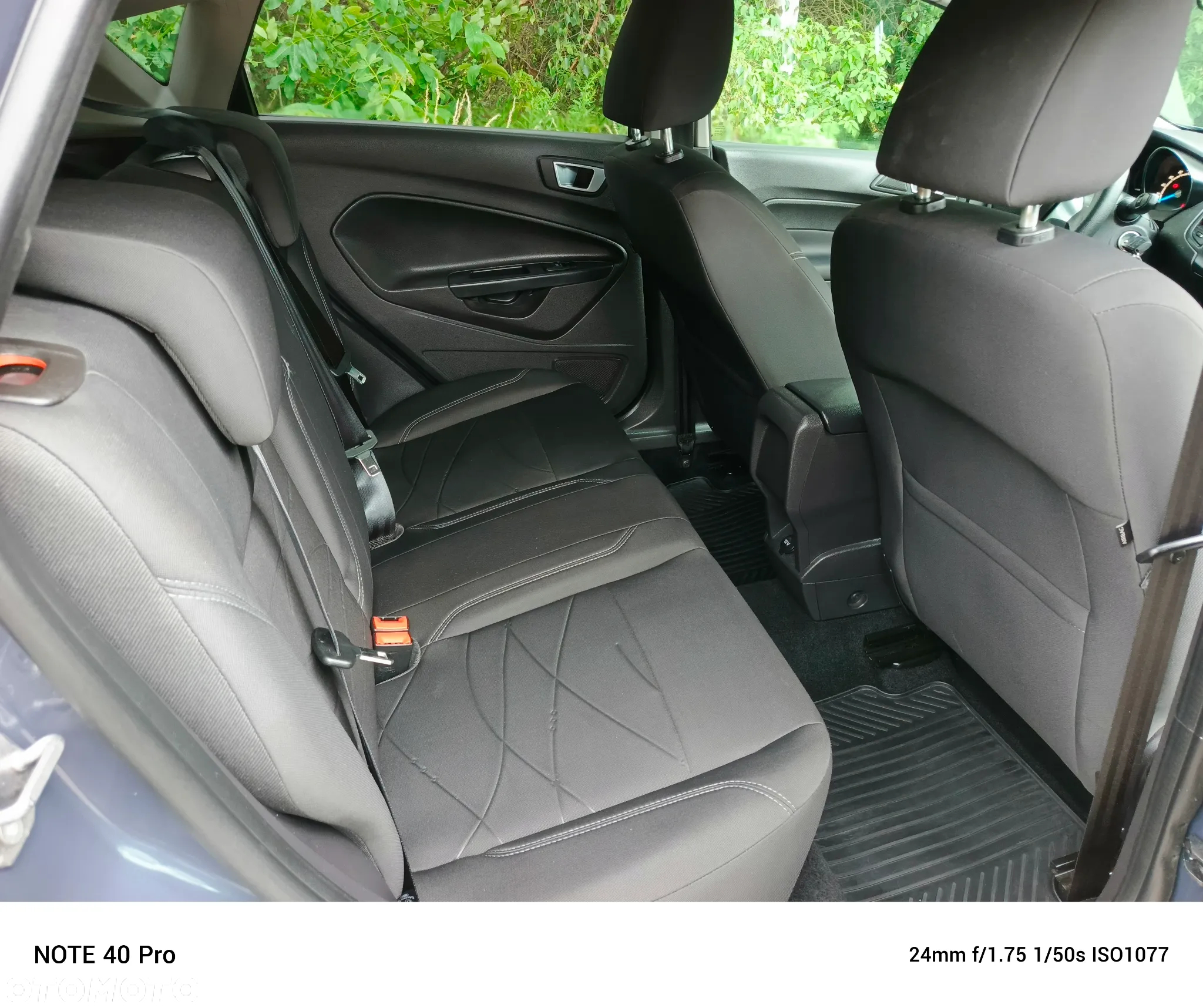 Ford Fiesta 1.0 EcoBoost Platinium X - 31